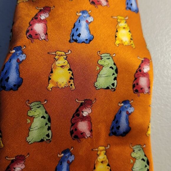 Robin Ruth men's cow 🐄 tie - Picture 2 of 4